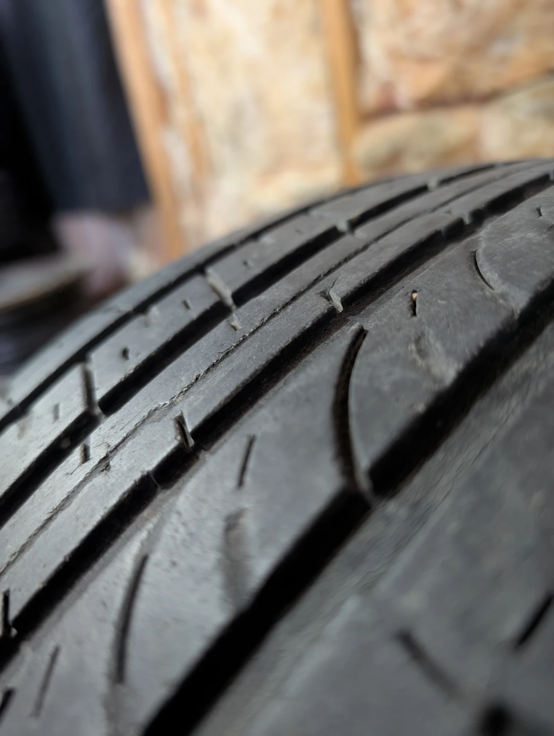 (1)-235/50R18 Firestone Firehawk Gt All Season Tire