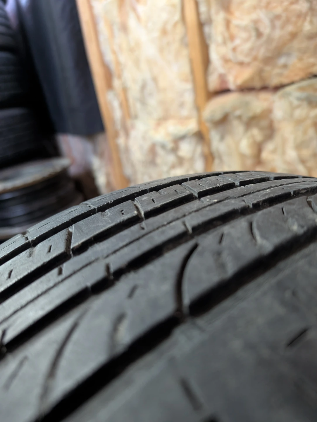 (1)-235/50R18 Firestone Firehawk Gt All Season Tire - photo 3