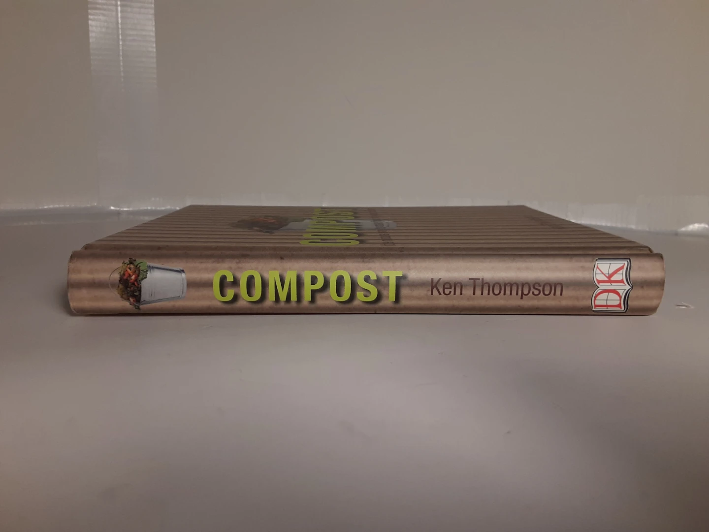 Compost: The Natural Way to Make Food for Your Garden - photo 2