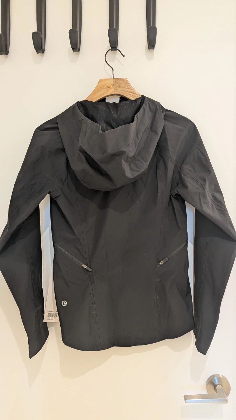 BNWT Lululemon Break A Trail Jacket Black - photo 2