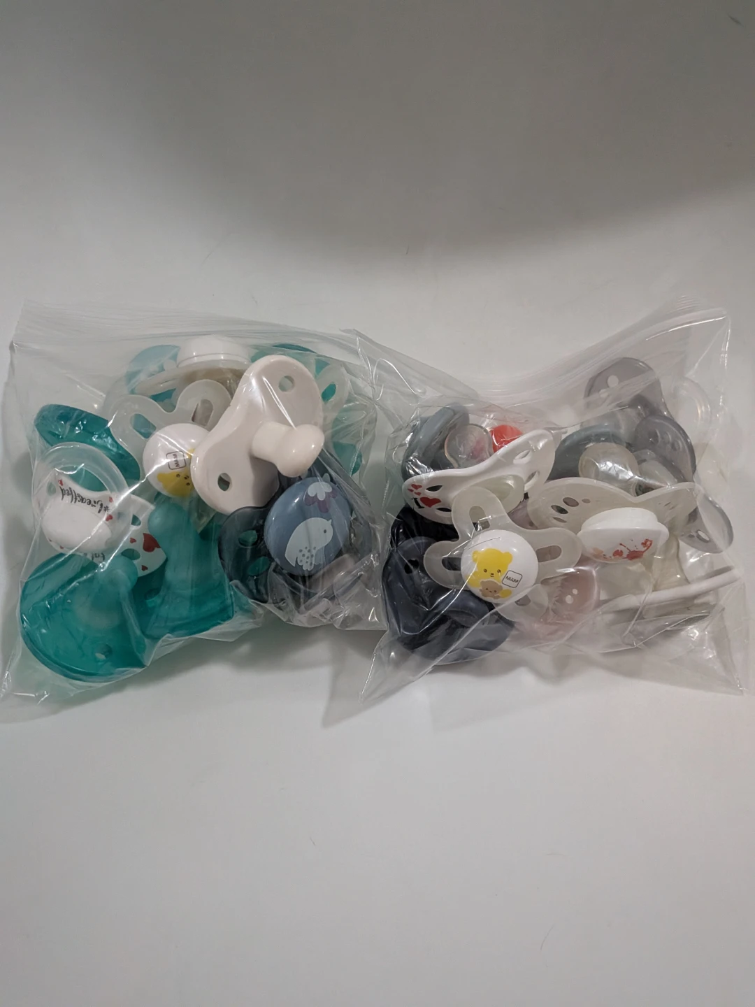 Lot of Baby Pacifiers 🌱