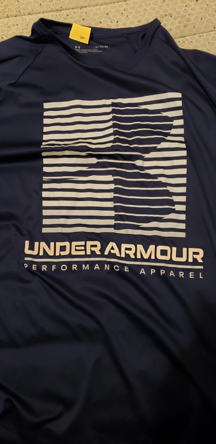 Under Armour Performance Apparel T-Shirt - XL