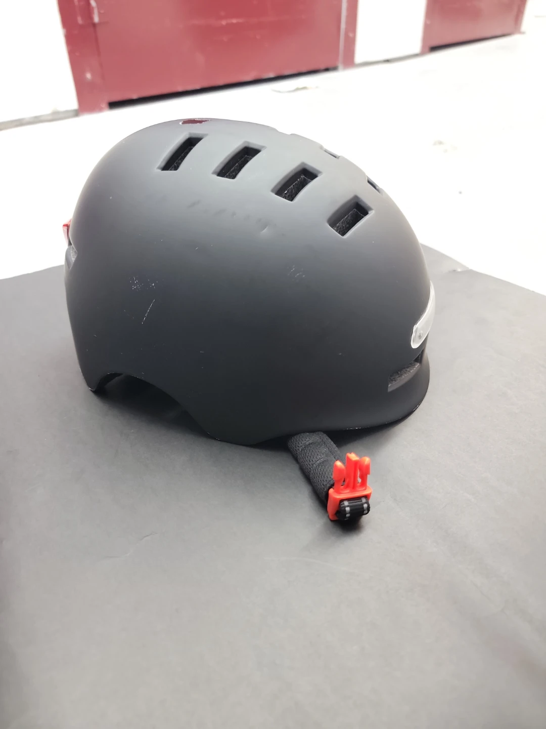 Black Commuter Helmet with LED Lights - photo 2