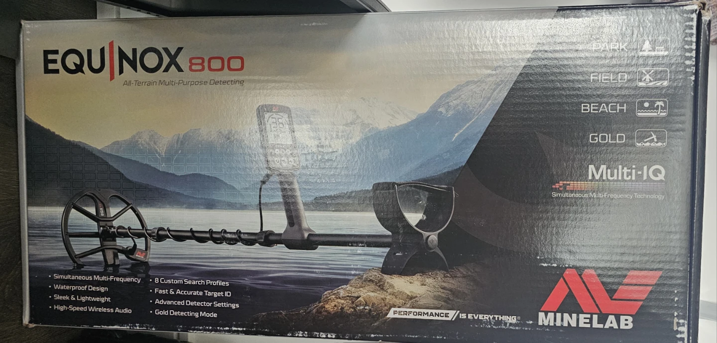 Minelab Equinox 800 All-Terrain Metal Detector