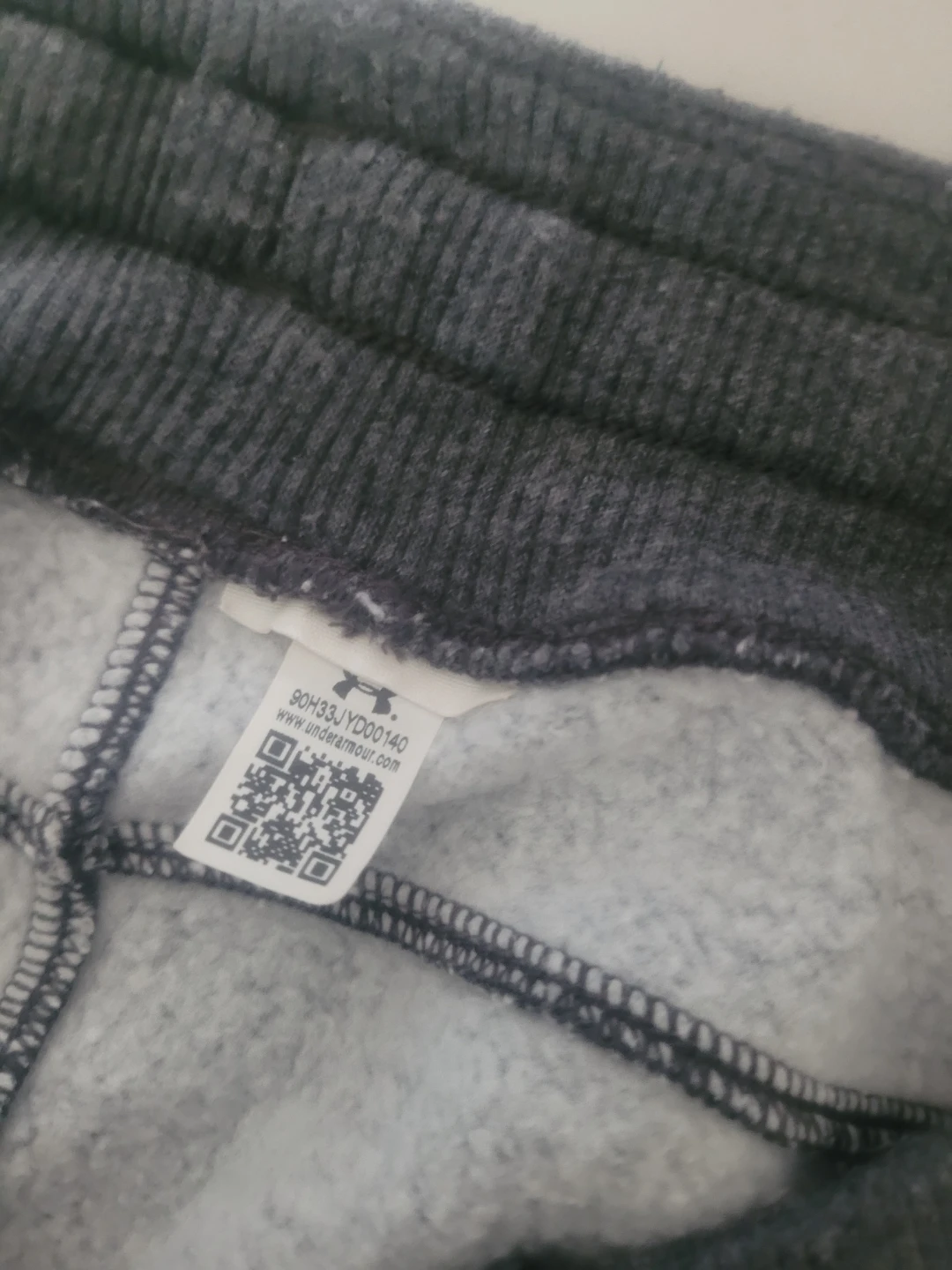 Under Armour Grey Athletic Capris - photo 3