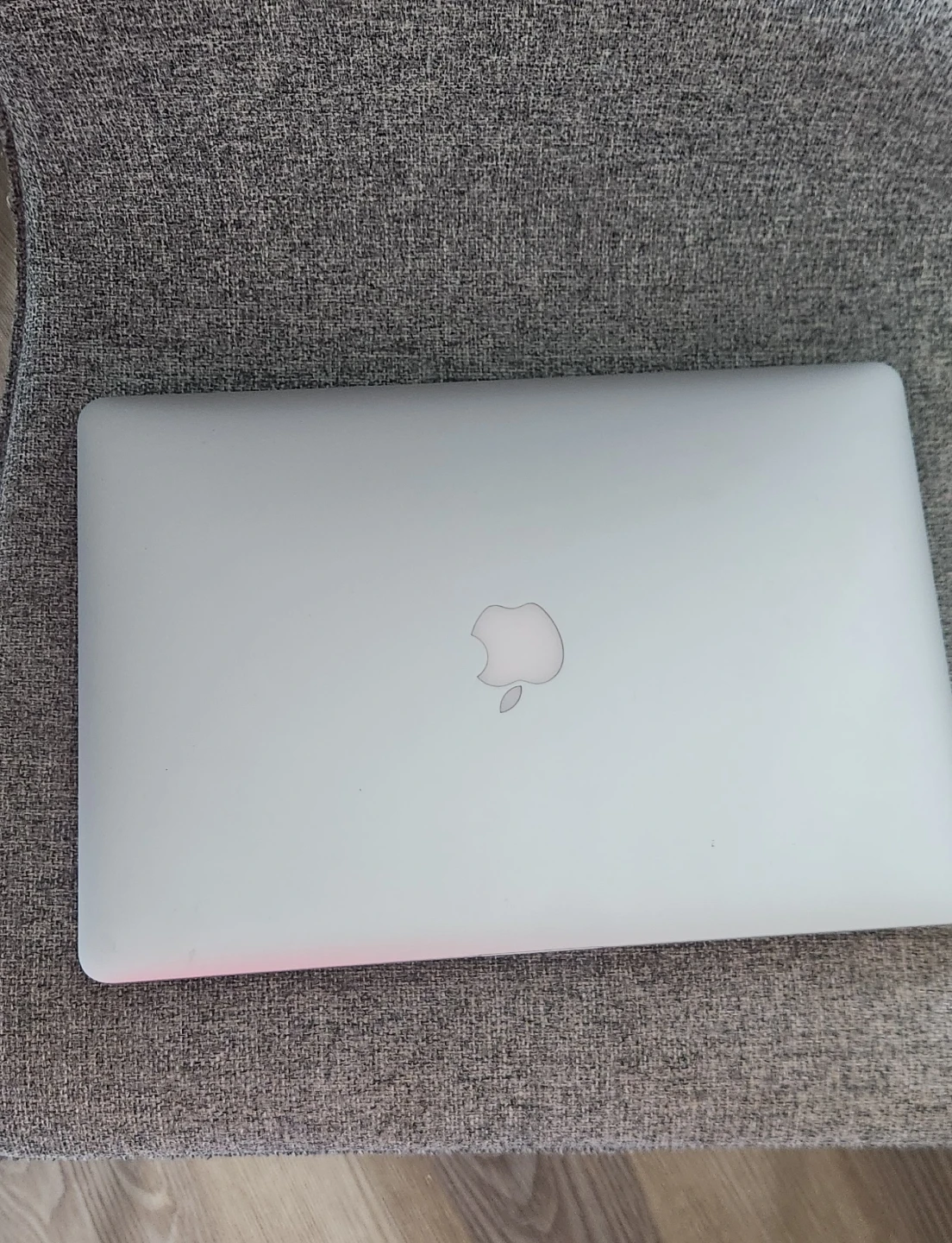 Apple MacBook Pro Laptop
