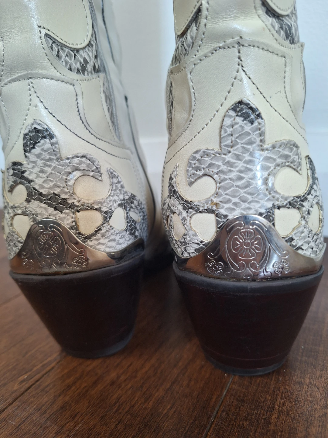 Cream & Grey Snake Embossed Leather Cowboy Boots - photo 5