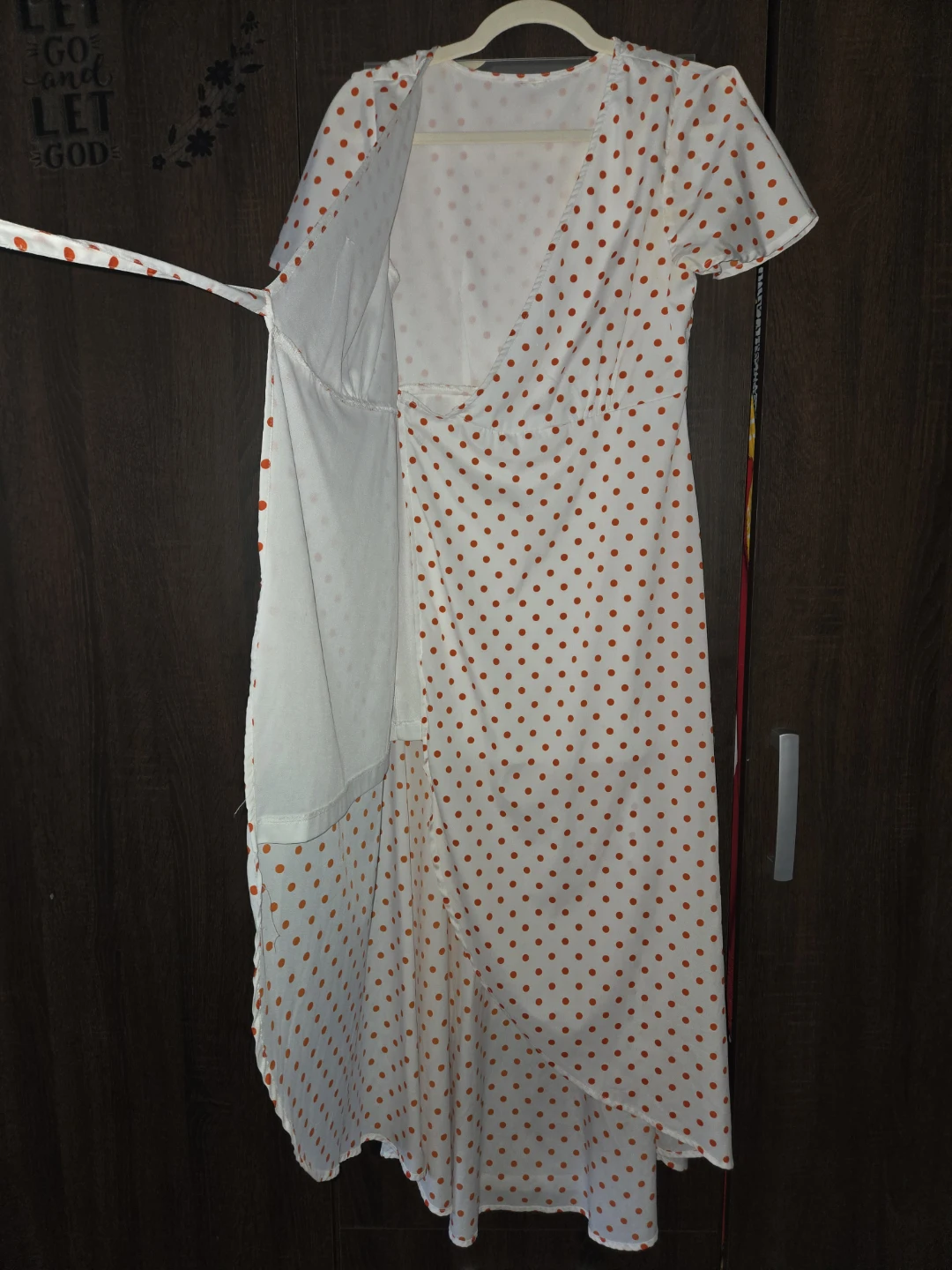 White polka dot midi wrap dress - photo 4