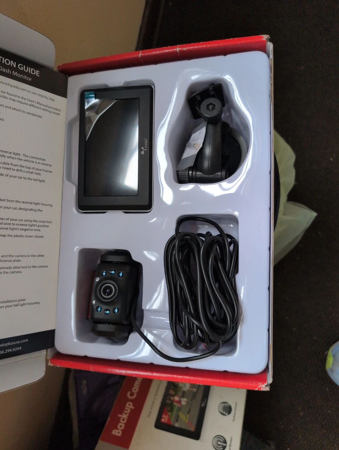 Yada Backup Camera with 4.3" Dash Monitor - photo 2