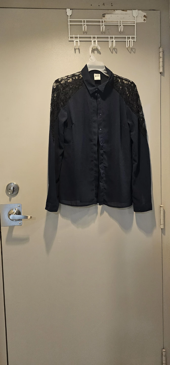 Vero Moda Women's Black Lace Shoulder Button-Up Shirt Size S - photo 3