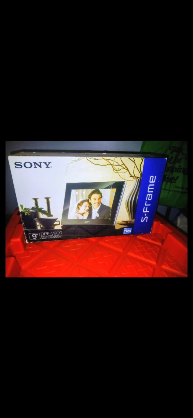 Sony S-Frame Digital Photo Frame DPF-V900 🌱