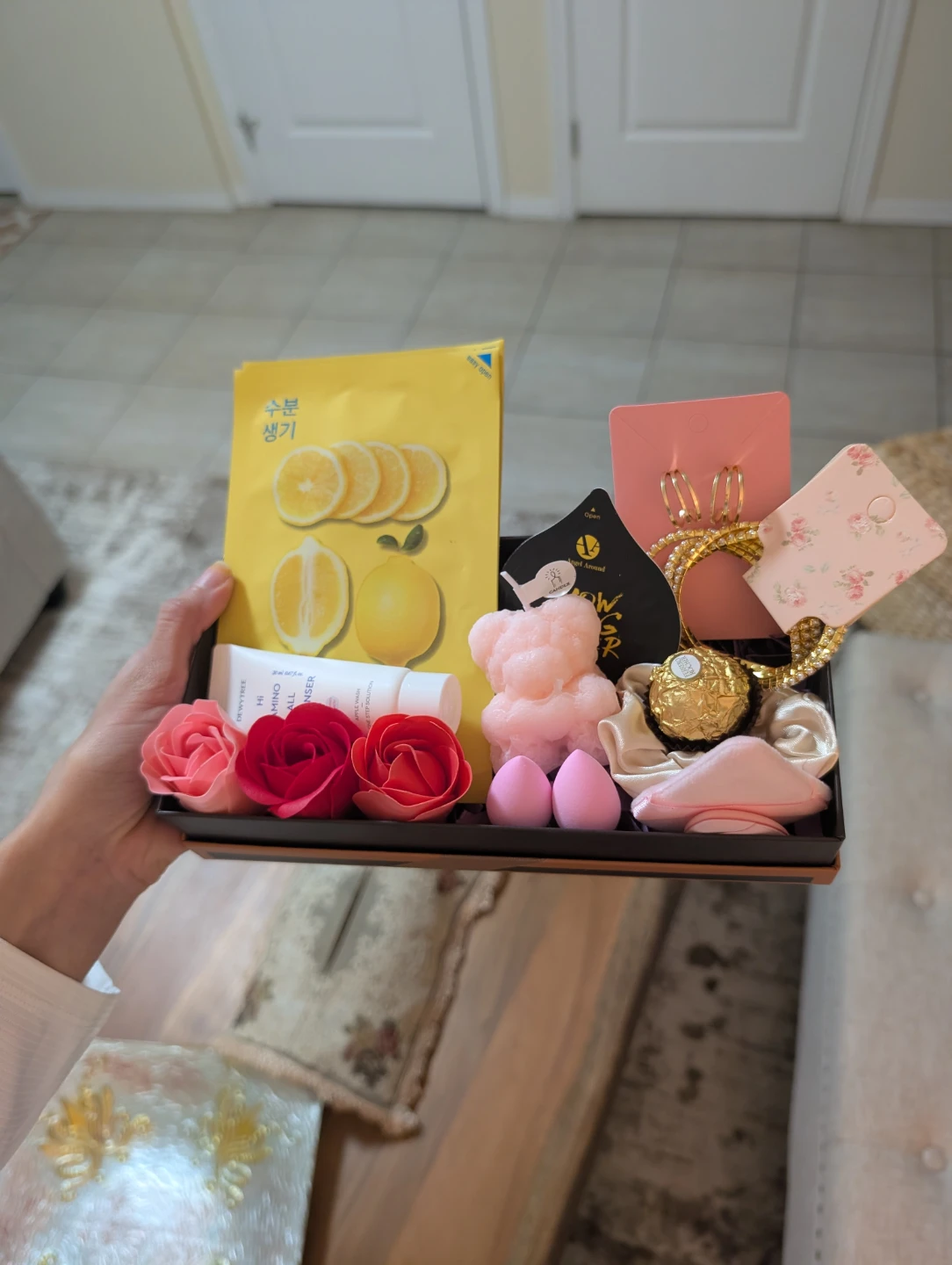 Nush mother's day beauty & Accessories Gift Box - photo 2