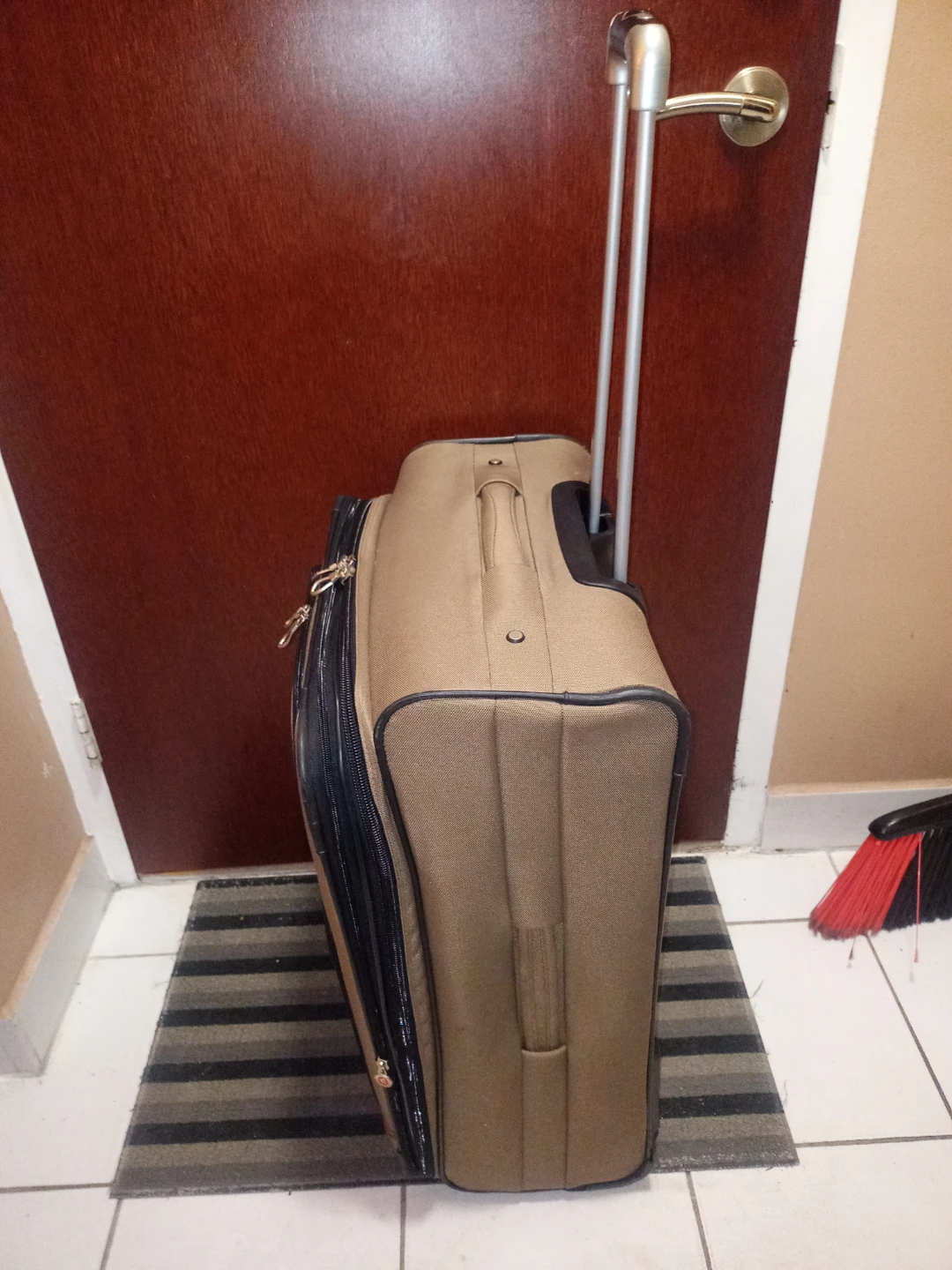 WestJet Luggage - photo 4