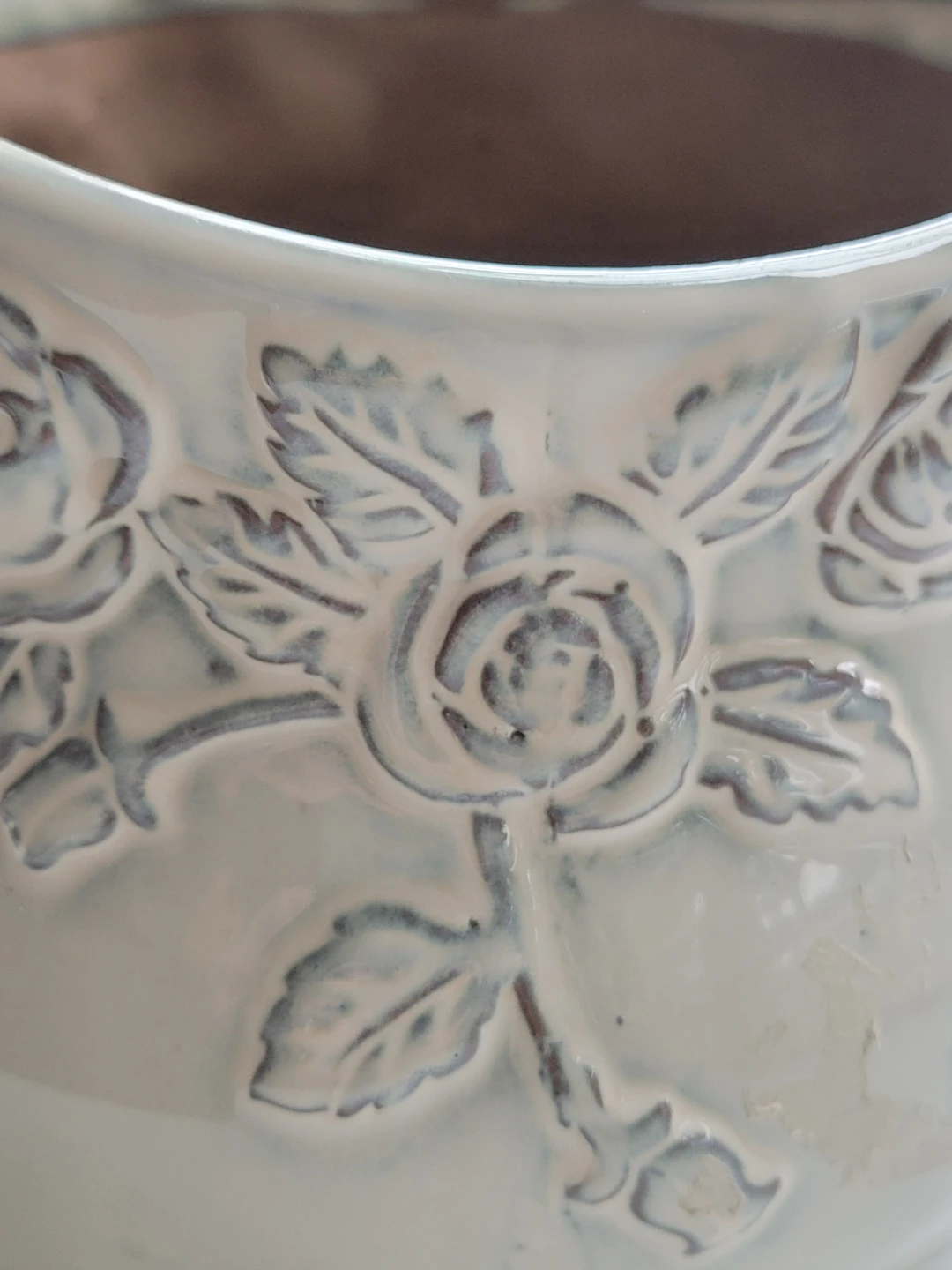 Embossed Roses Floral Pitcher. Planter.  Plant pot. - photo 2