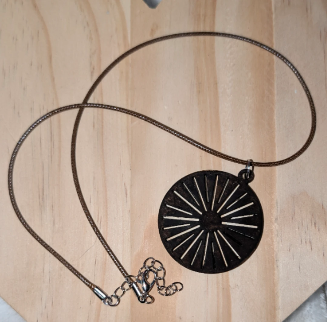 Sunburst Pendant Necklace🌱