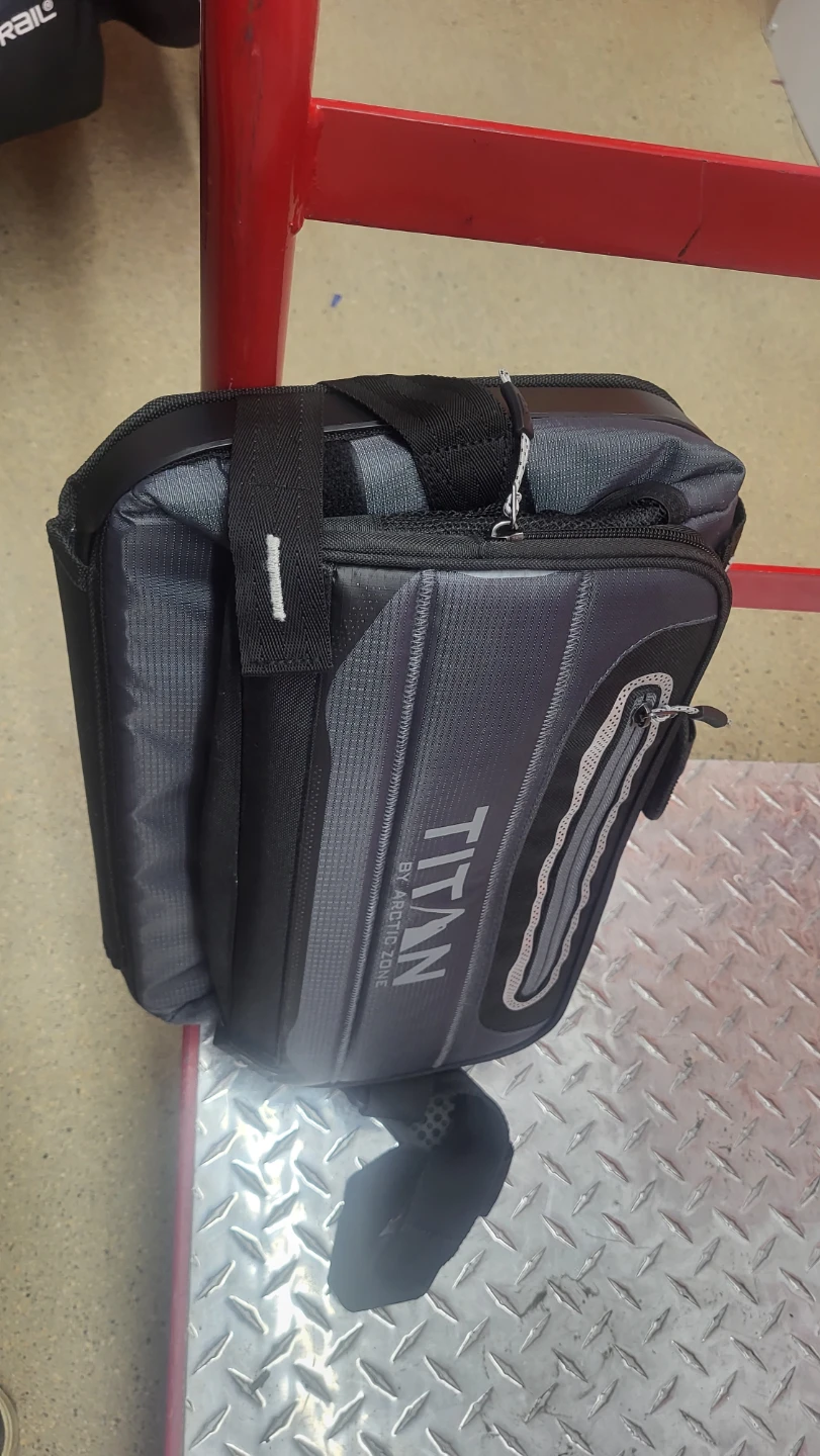 TITAN by Arctic Zone Cooler Bag - photo 4