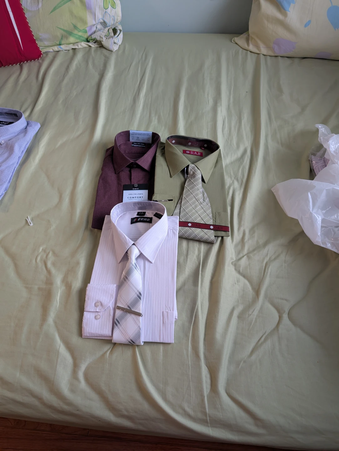 Men's Dress Shirts and Ties 30 dollars - photo 2