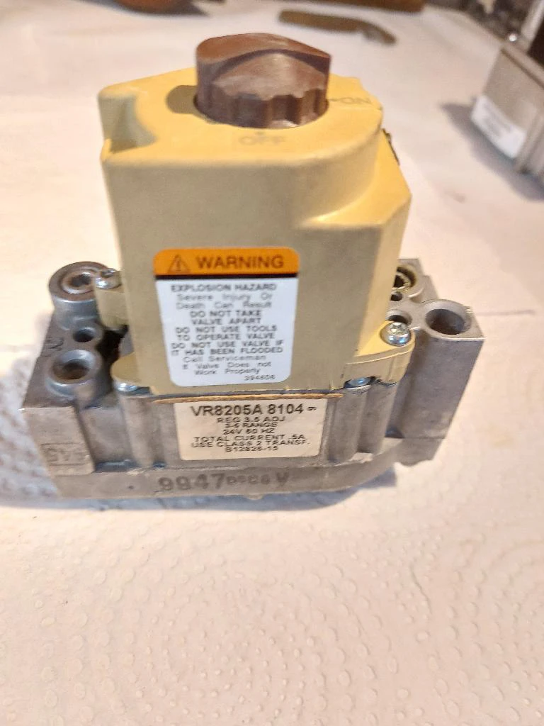 FURNACE TECHNICIAN WITH LOTS OF PARTS AFTER HOURS AVAILABLE - photo 2
