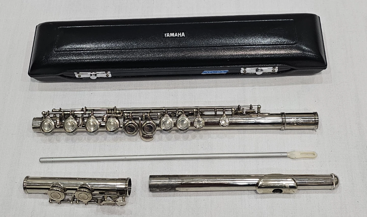 Yamaha YFL-23 Flute with Case - photo 4