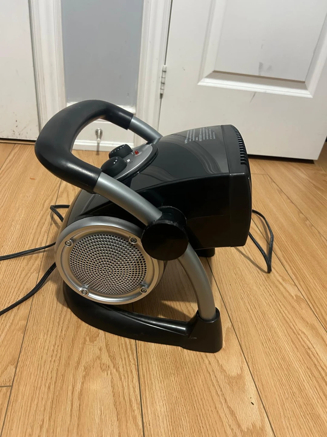 Lasko Utility Ceramic Space Heater 1500W Black - photo 3