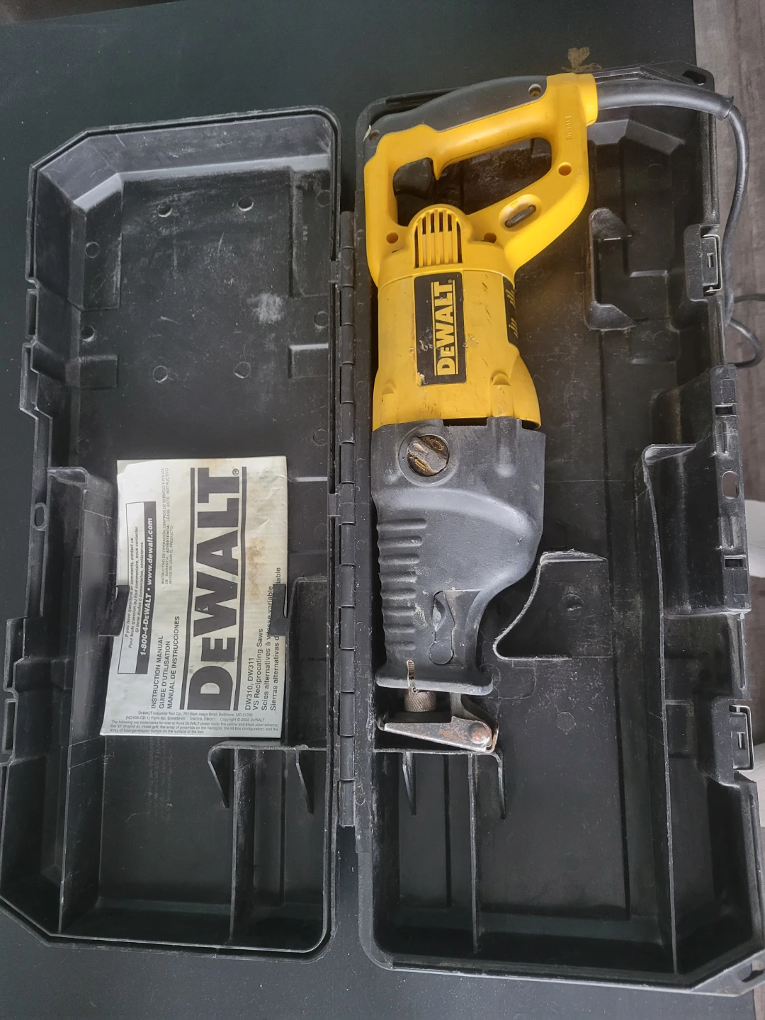 DEWALT Reciprocating Saw - photo 2
