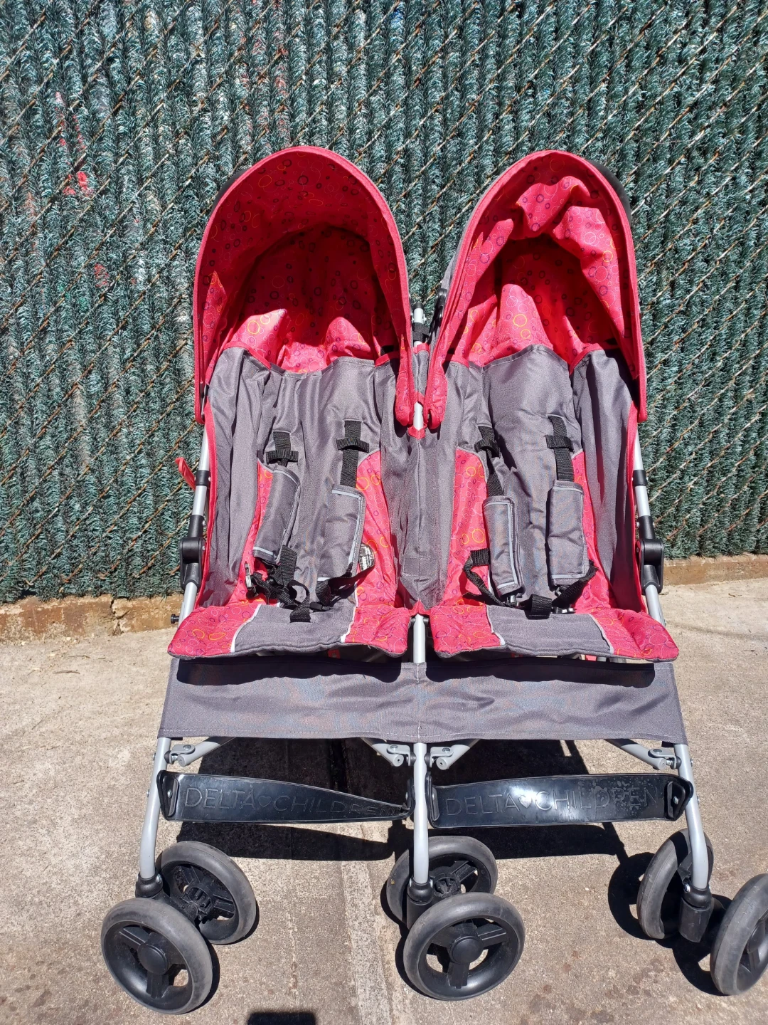 Delta Children Twin Stroller - Pink & Gray