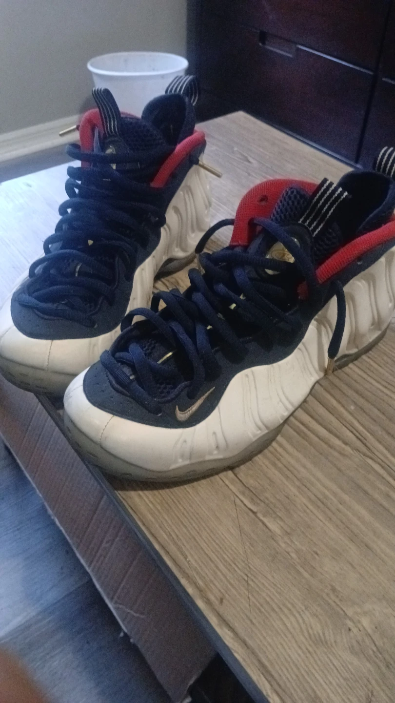 Nike Air Foamposite One Men's Basketball Shoes SZ 8.5