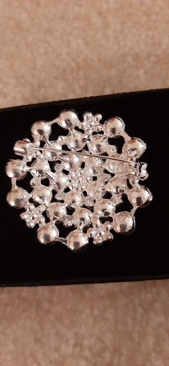 Pearl and Rhinestone Brooch - photo 2