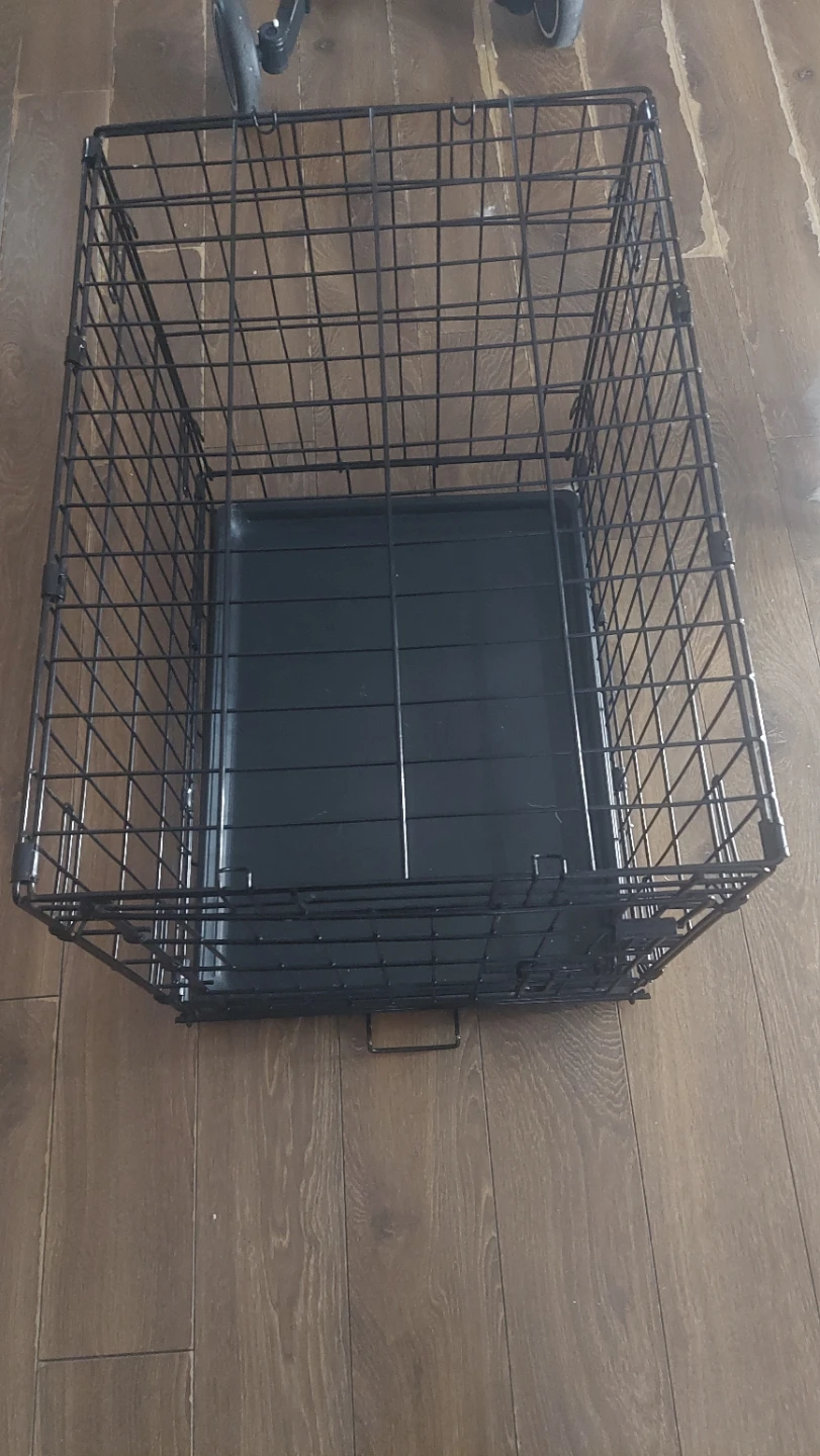Black Metal Dog Crate with Tray