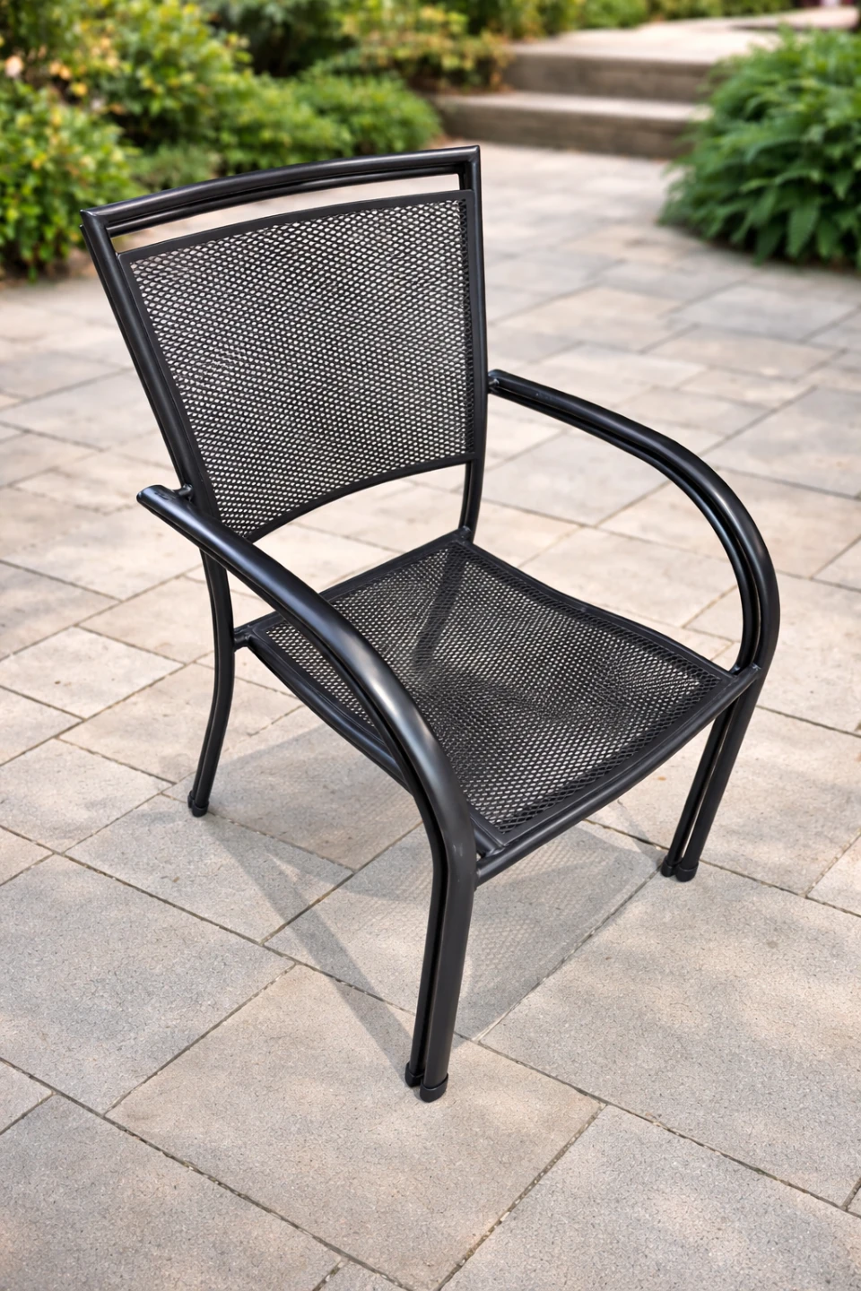Black Metal Mesh Patio Chair