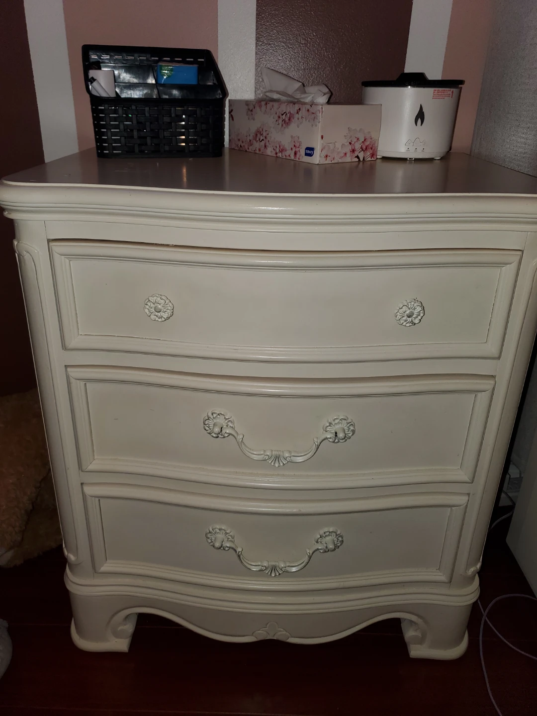 Cream coloured dresser with mirror