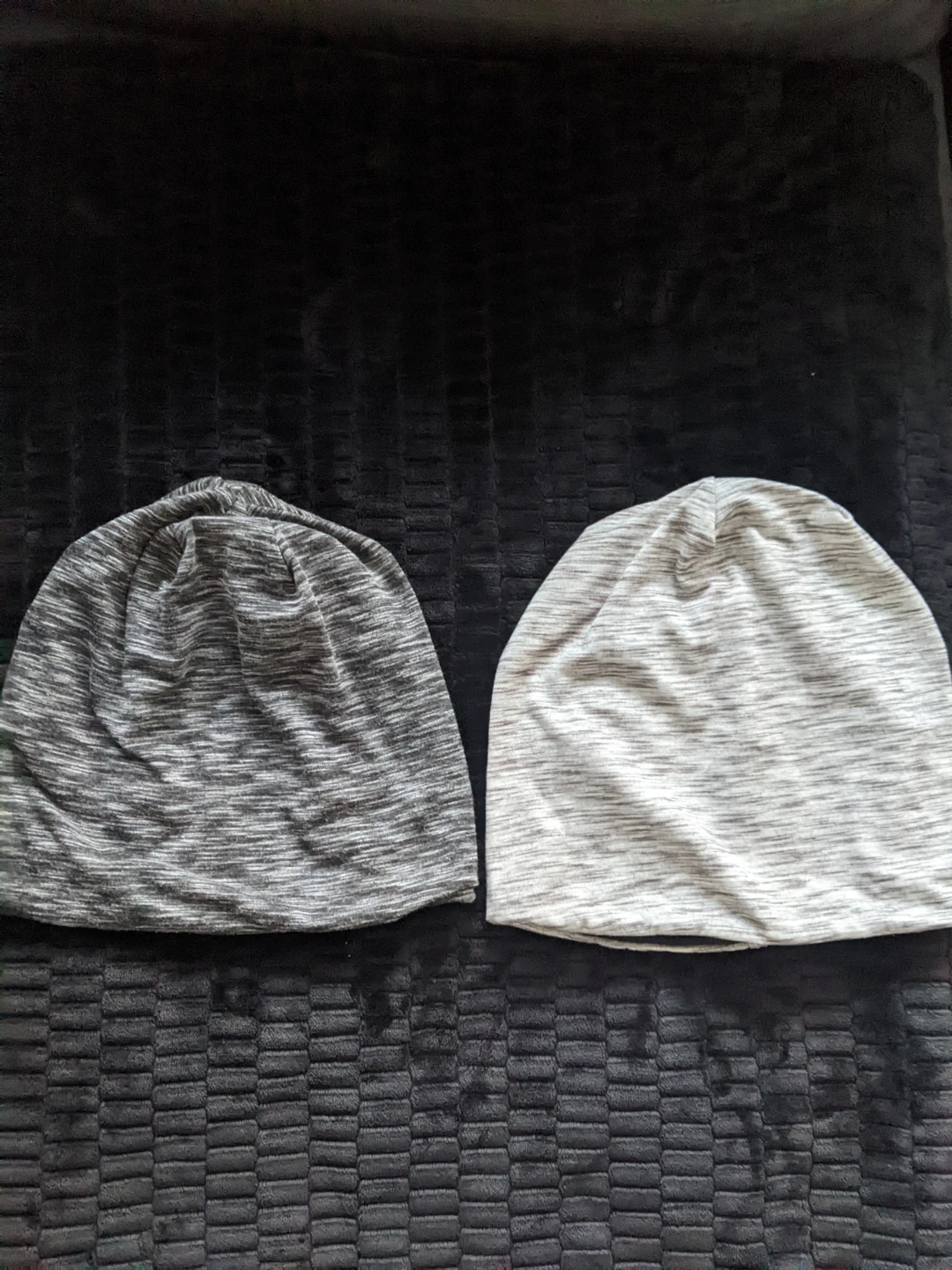 Women's Einskey 2-Pack Slouchy Beanie Hats (Black and Grey)