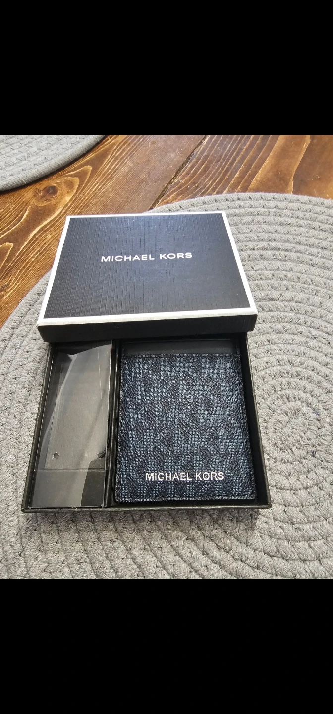 Michael Kors Logo Print Wallet