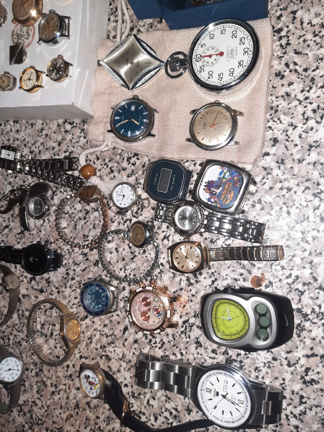 Assorted Lot of Watches - photo 3