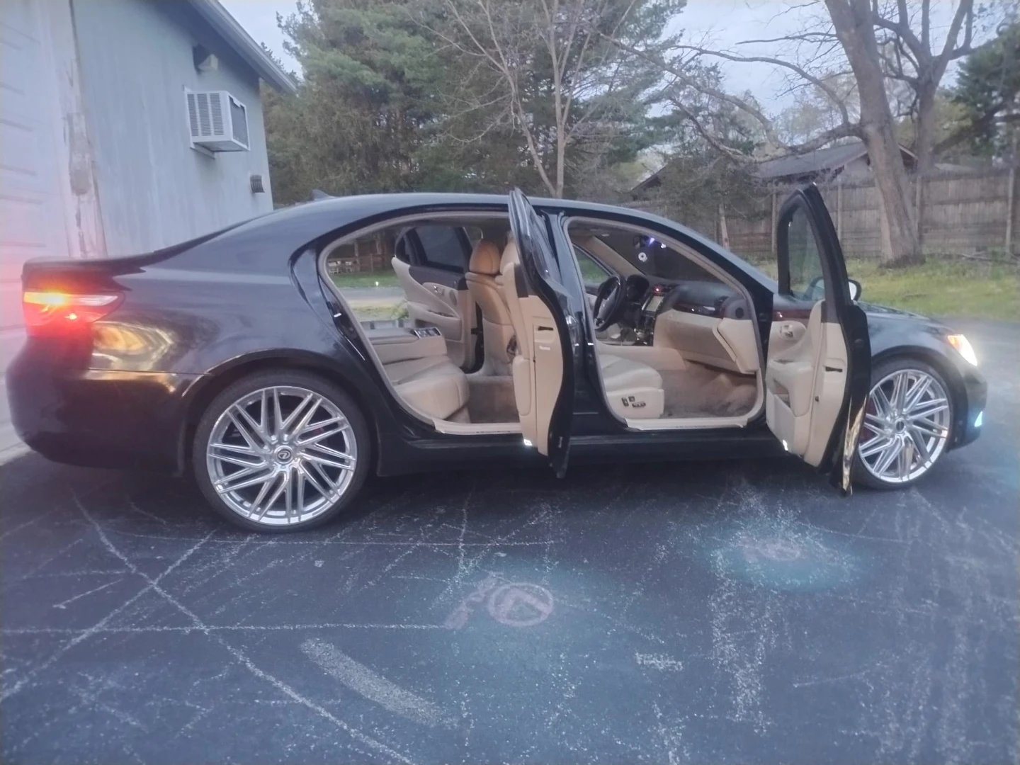 2007 Black Lexus LS 460 Custom Wheels - photo 2
