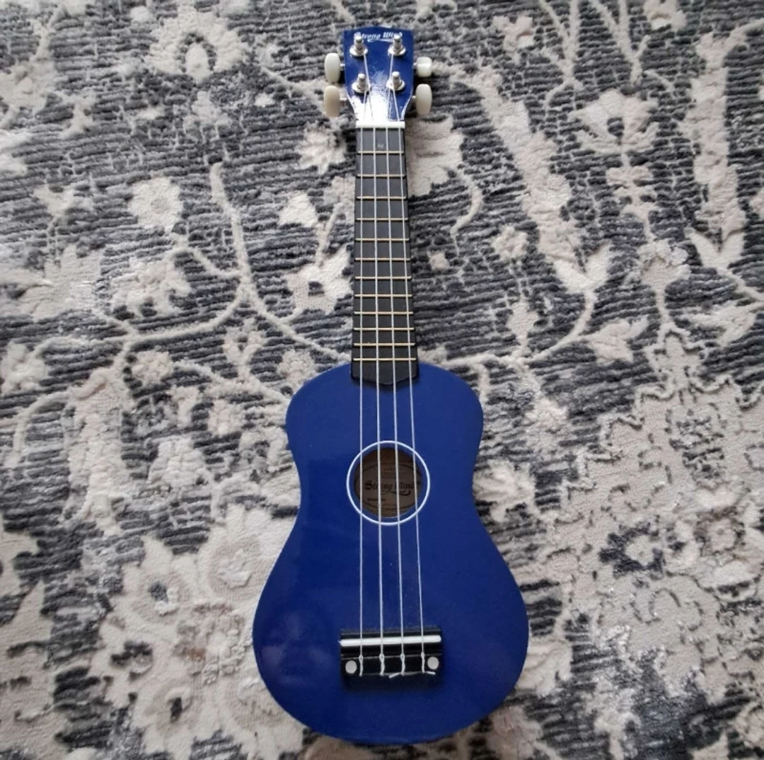 Strong Wind Blue Ukulele