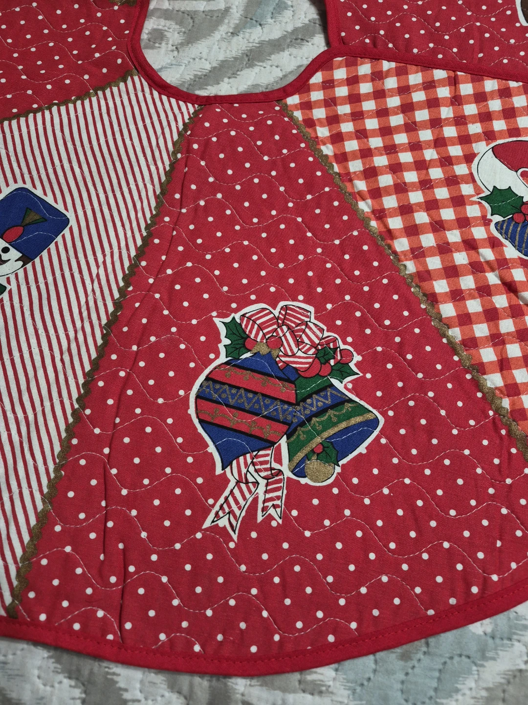 Vintage Embroidered 33" Round Holiday Christmas Tree Skirt Decor