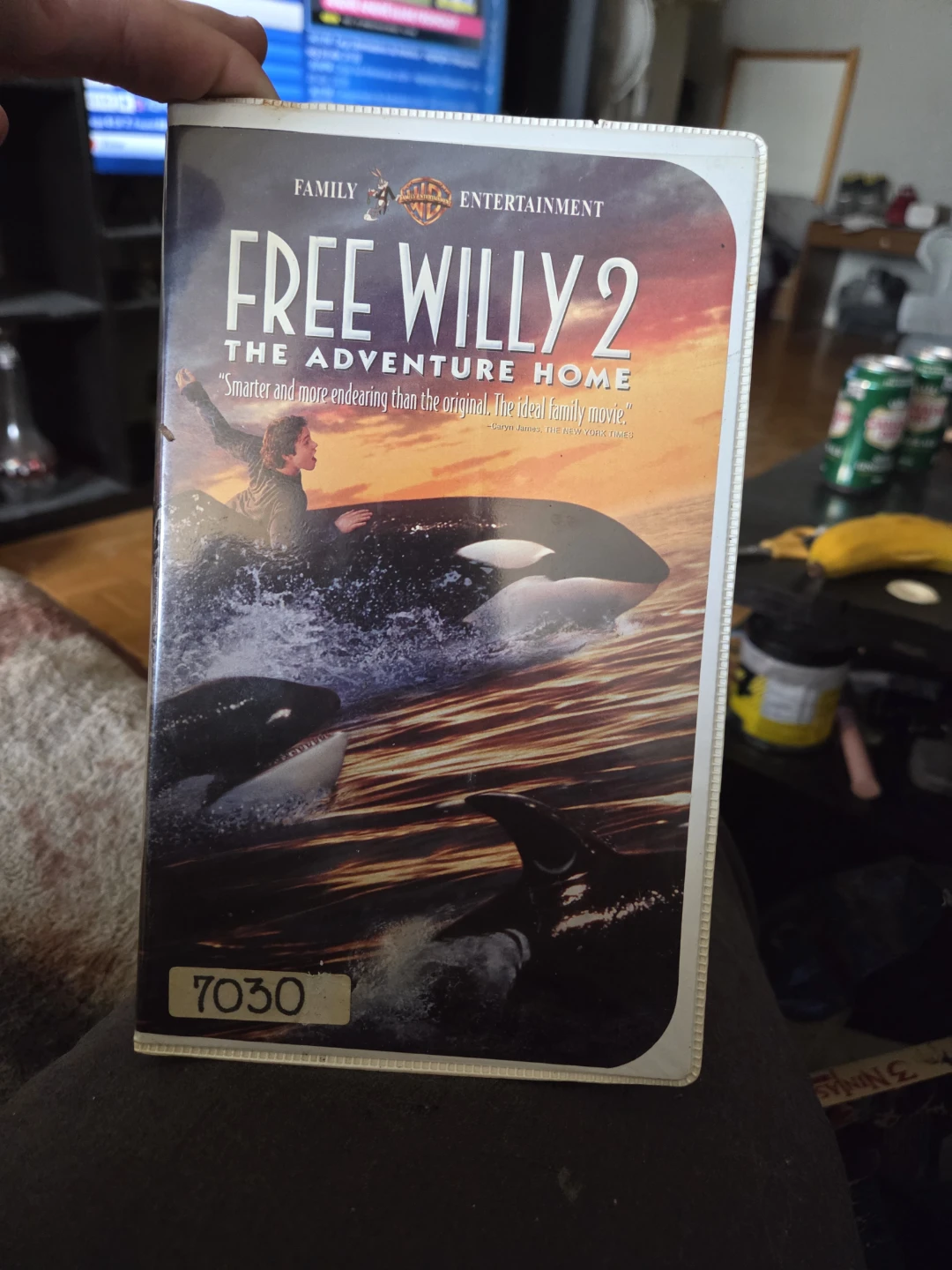 Free Willy 2: The Adventure Home VHS