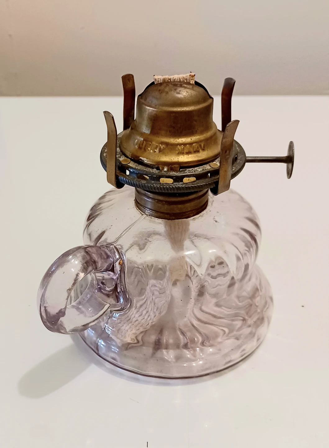 Antique Queen Mary Lavander Oil Lamp - photo 3