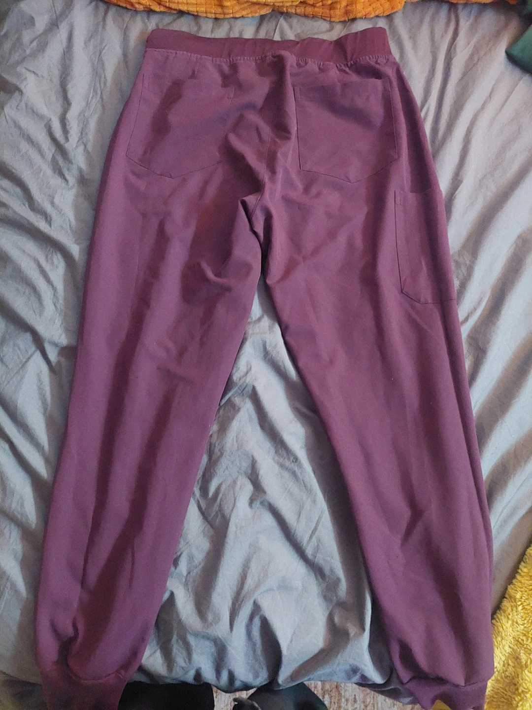 Mandala scrubs joggers (merlot) - photo 2