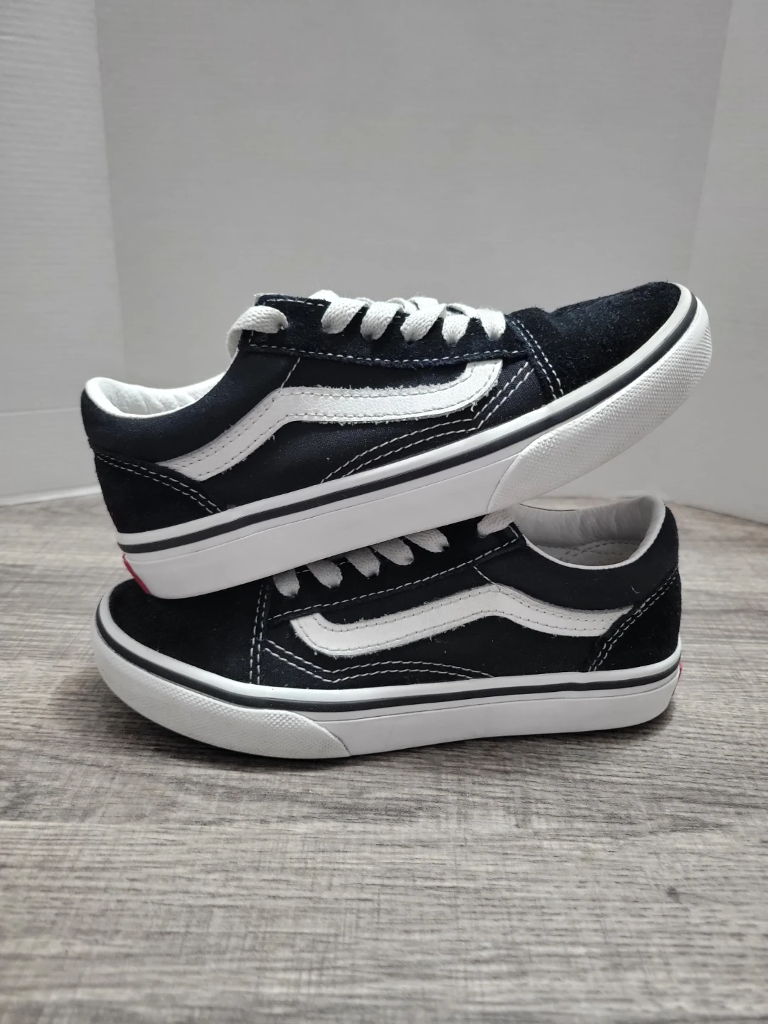 Vans Old Skool Kids Shoes Black White Size 1 US