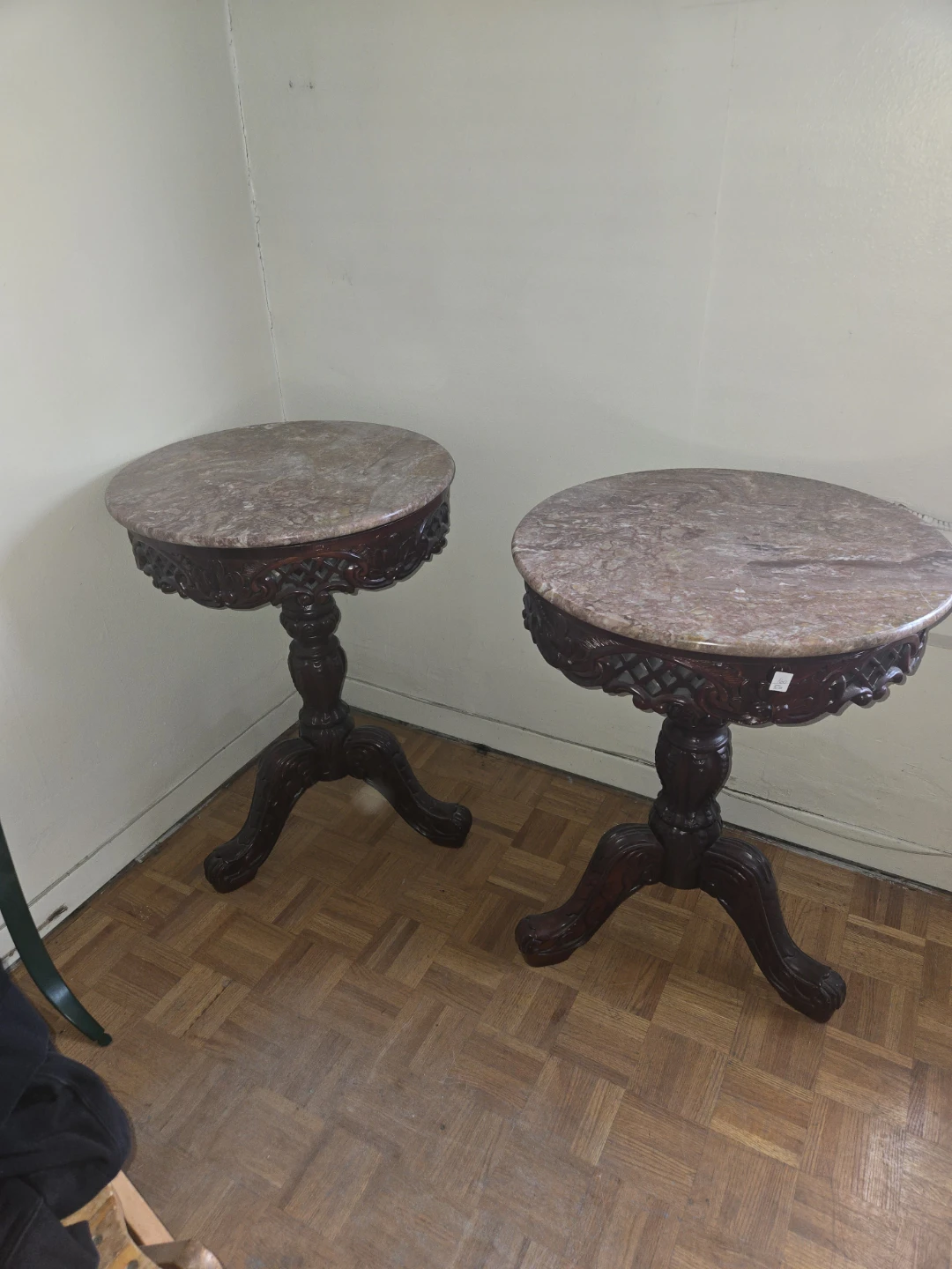 Round Marble Top Side Table - photo 2