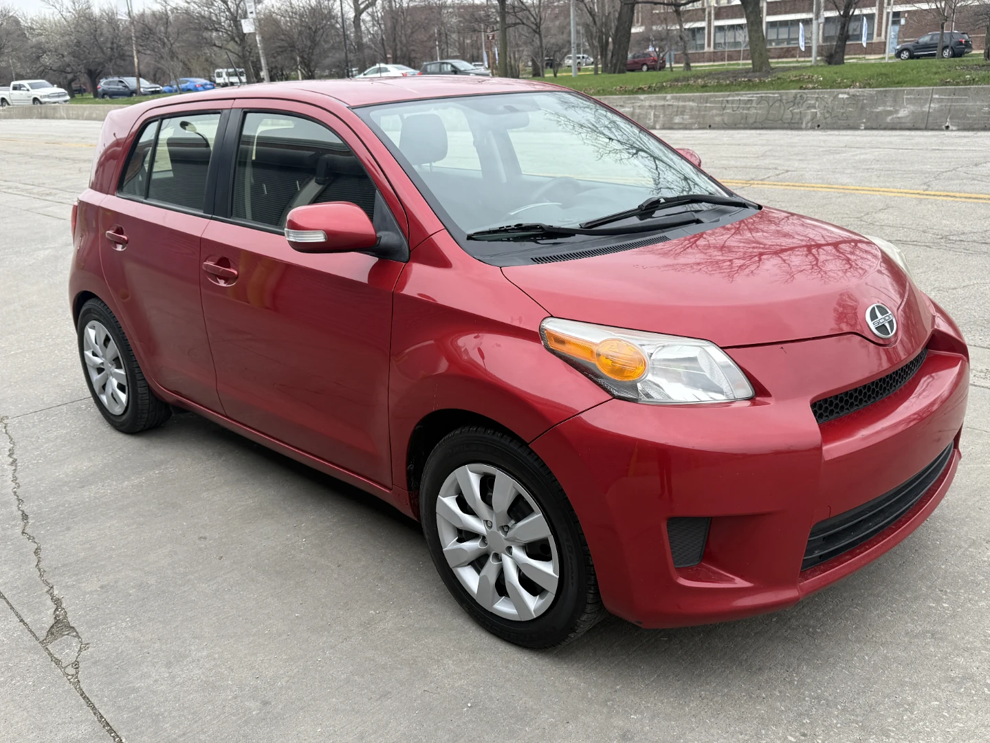 Red Scion xB Hatchback - photo 2