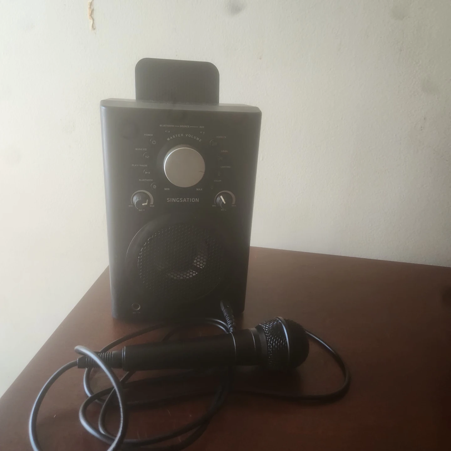 Singsation Karaoke Machine with Microphone - photo 2