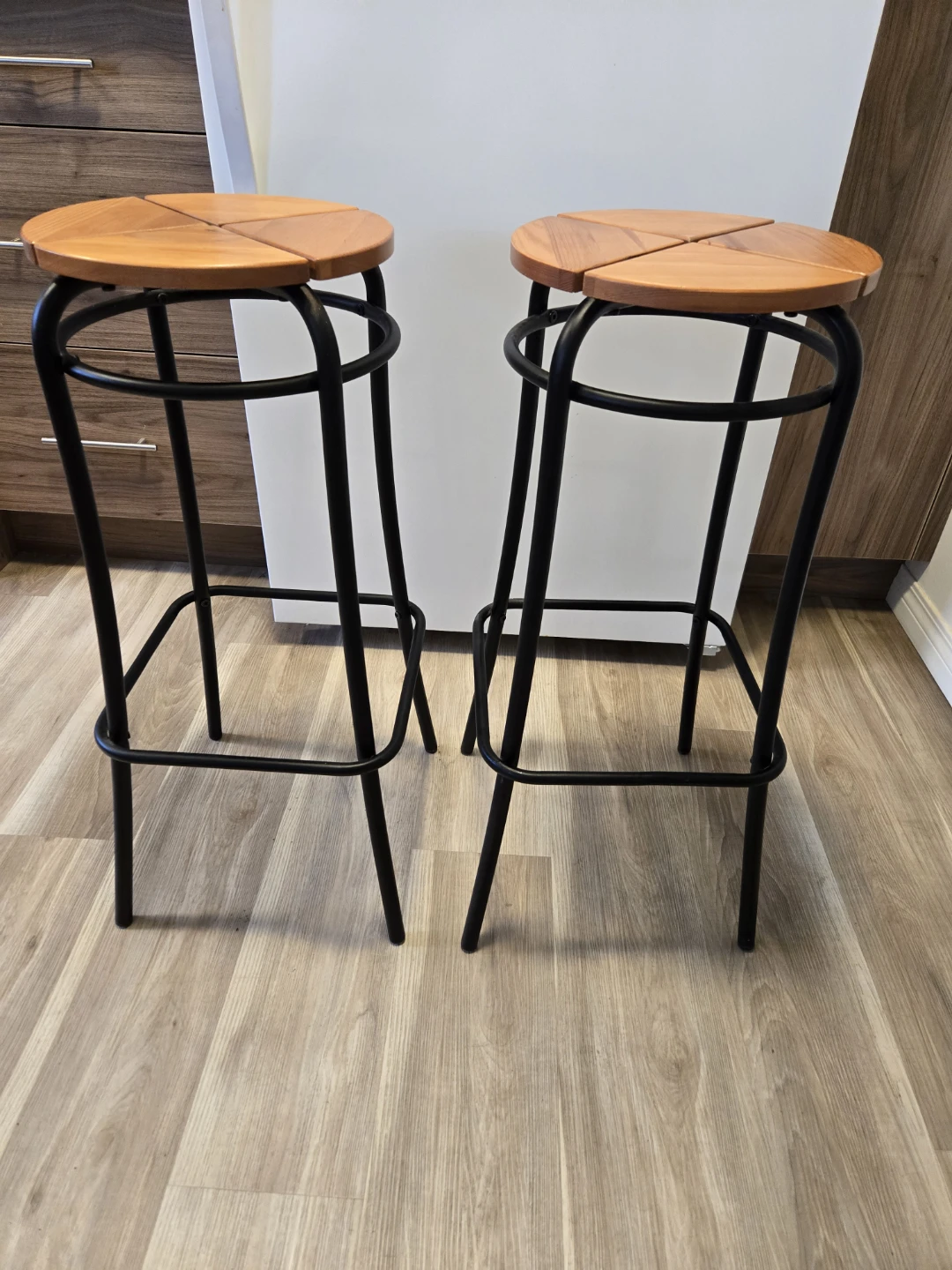 Set of 2 Wooden Top Bar Stools