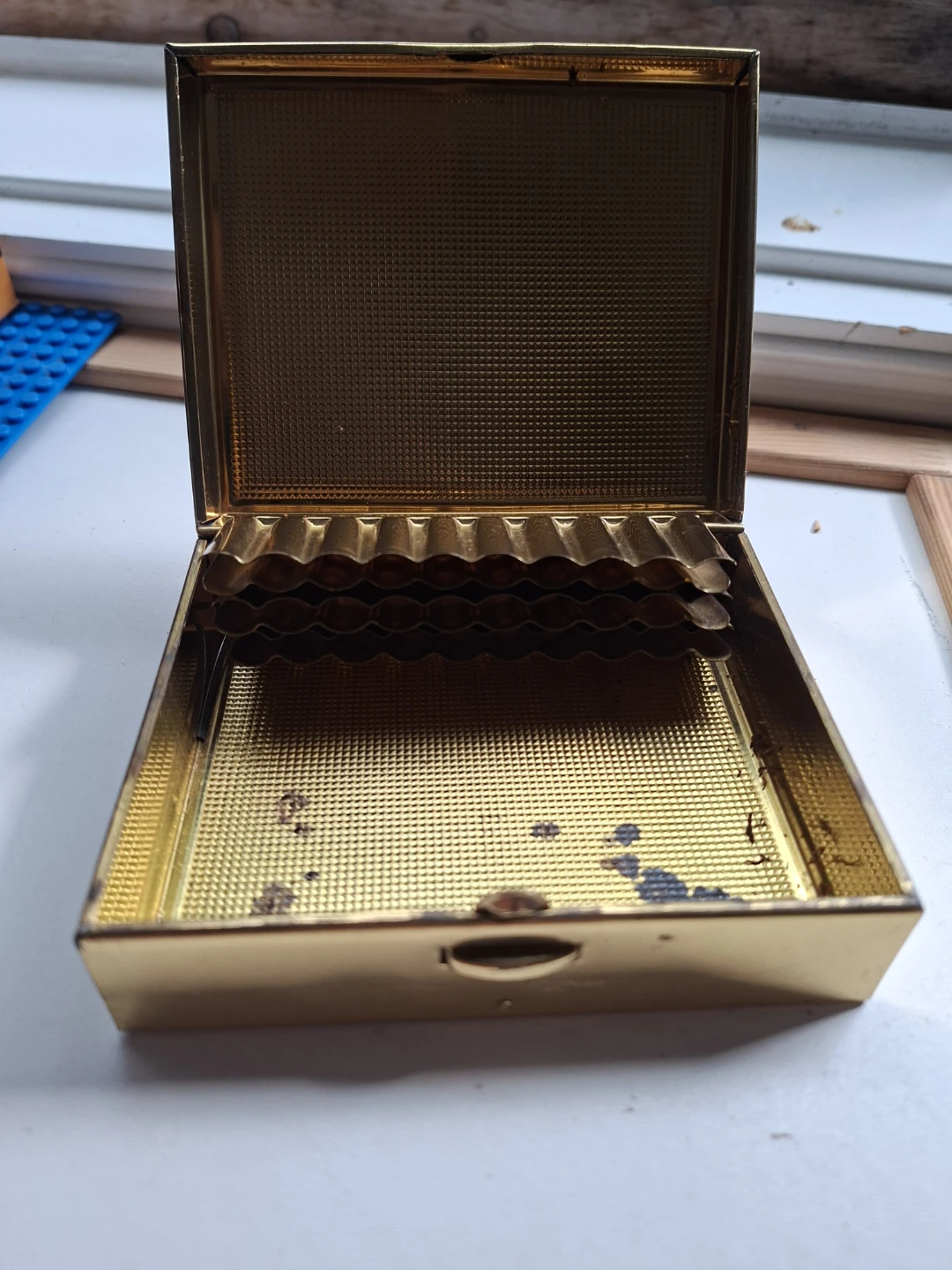 Vintage Gold Tone Cigarette Case Holder - photo 2