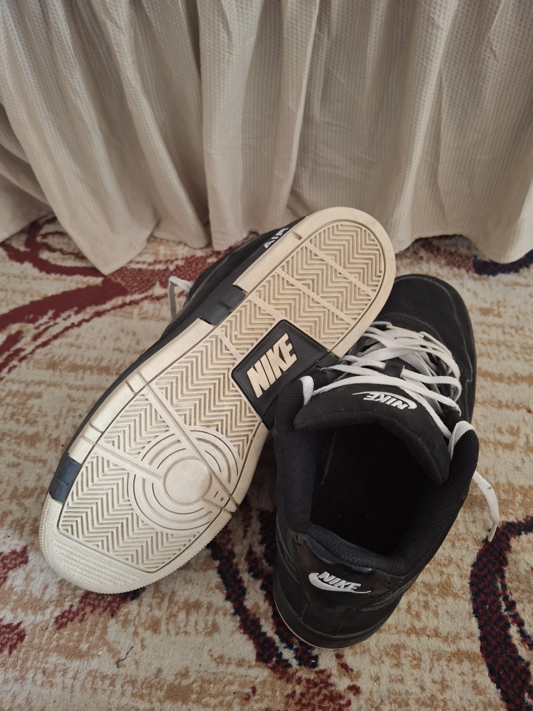 Nike Black Sneakers Men's US Size 10.5 - photo 4