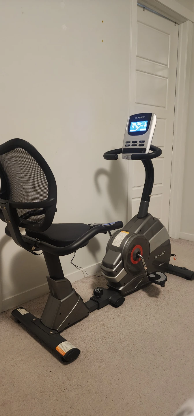 Blade R250 exercise bike - photo 2