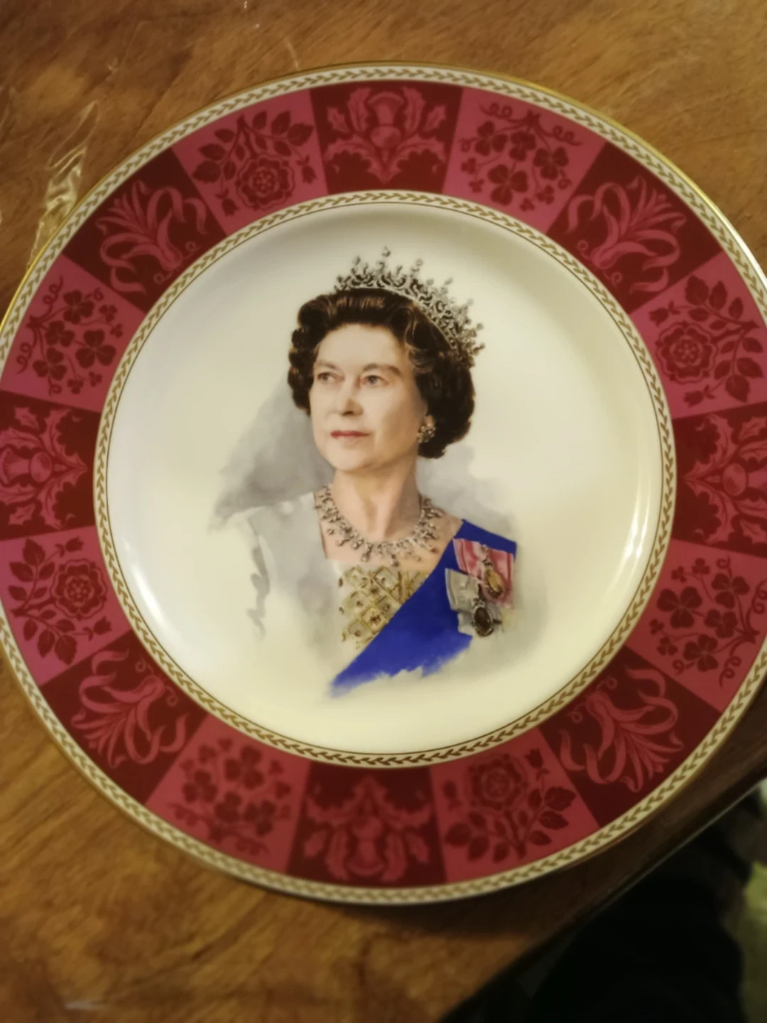 Royal Doulton Queen Elizabeth II 40th Coronation Ann  Plate