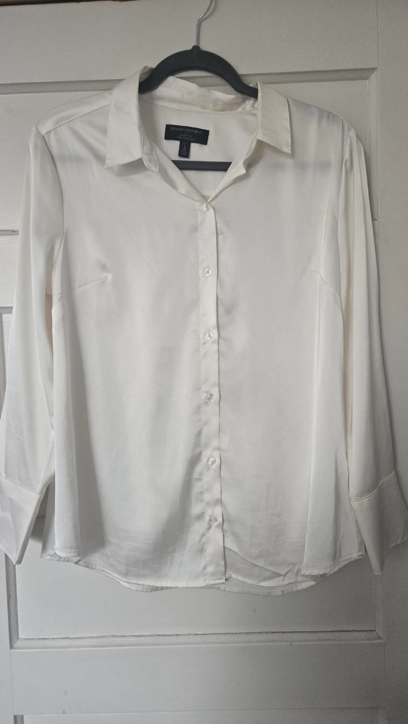Banana Republic Silk Blend Button-Up Shirt - Cream - Size 4